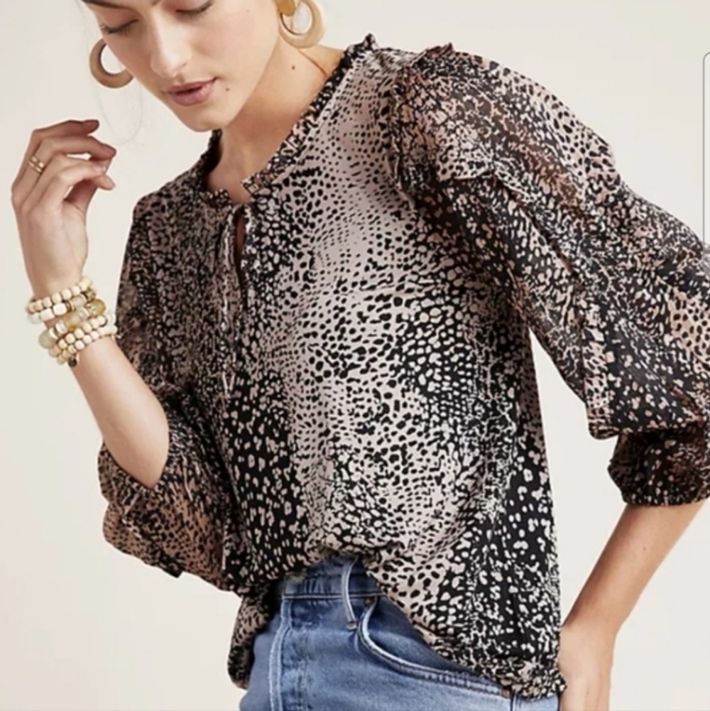 Maeve Anthropologie Jacquin Top XS Animal Print Ruffle Sleeve Metallic Roomy Fit